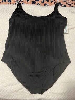 Black Ribbed One-Piece Swimsuit - Unbranded